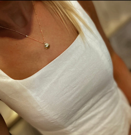 Seashell Island Necklace | Gold
