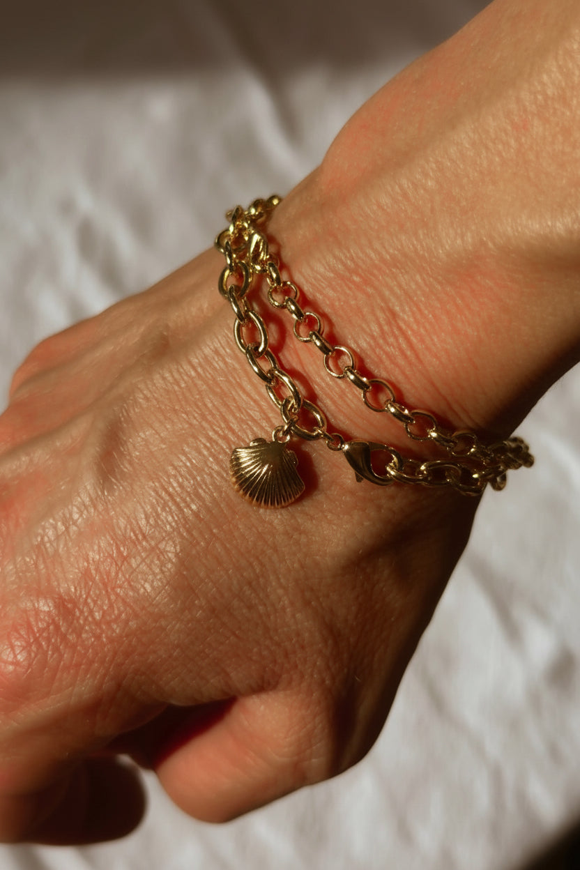 Seashell Island Bracelet | Gold