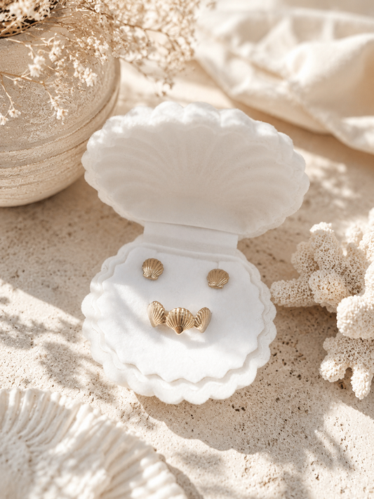 Seashell Kisses | Earring & Ring Duo | Gold